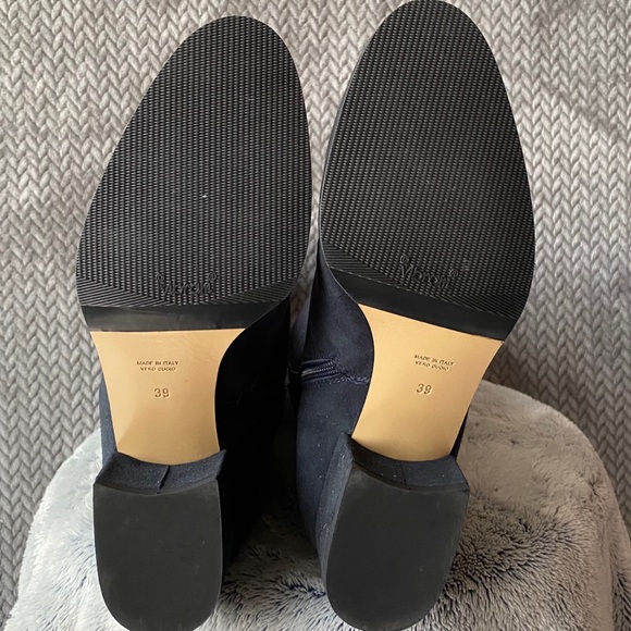 Like new Le Pepe Knee high suede boots!Charcoal 💕 - Picture 2 of 8